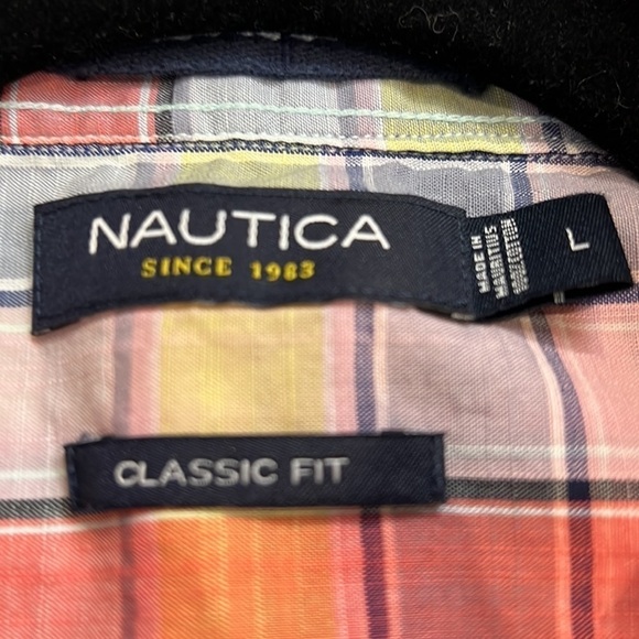 Nautica classic fit plaid shirt with front pocket size L - Picture 8 of 10